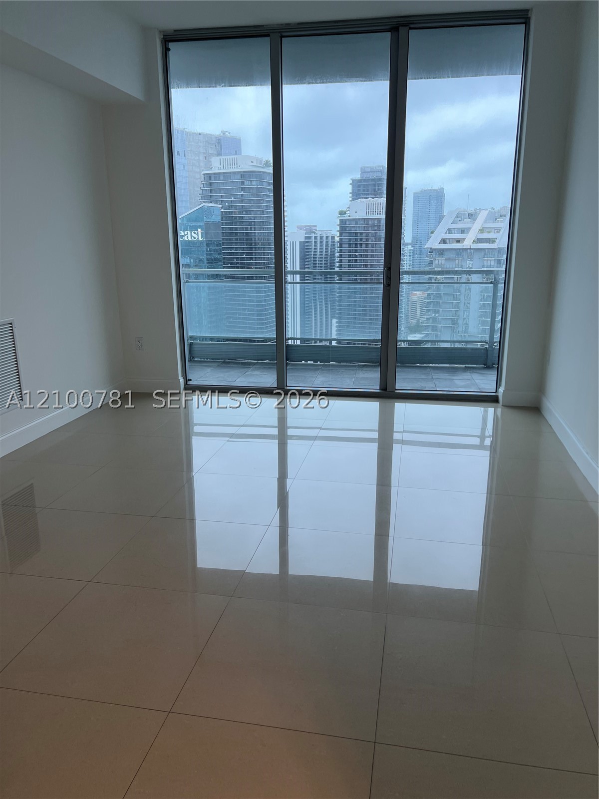 92 SW 3rd St #5102, Miami FL 33130