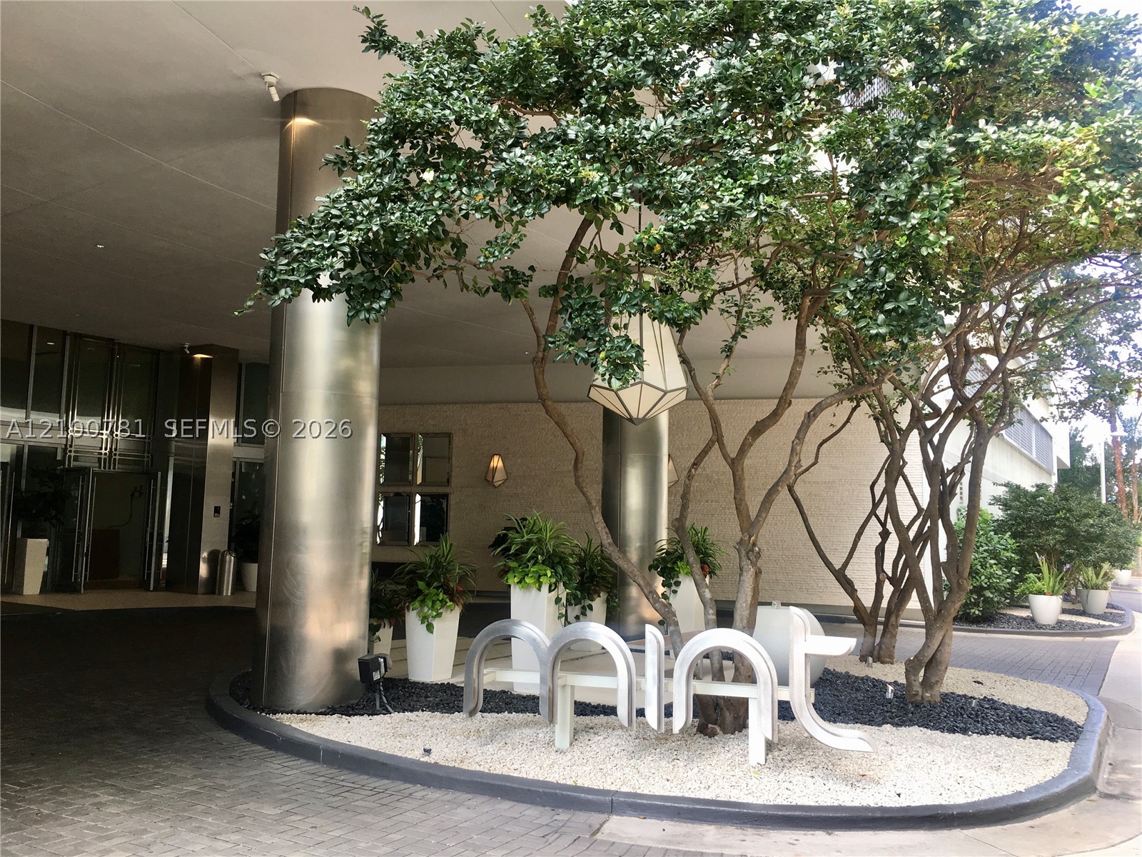 92 SW 3rd St #5102, Miami FL 33130
