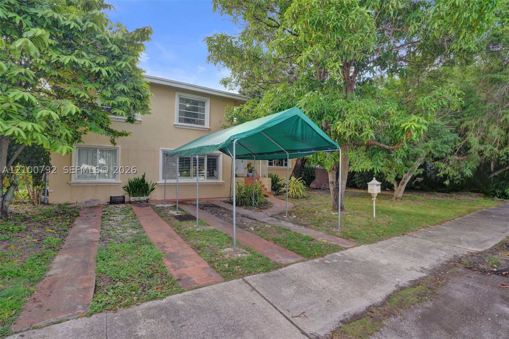 2210 SW 79th Ct, Miami FL 33155
