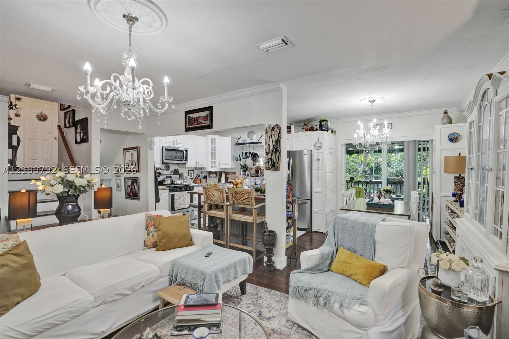 2210 SW 79th Ct, Miami FL 33155