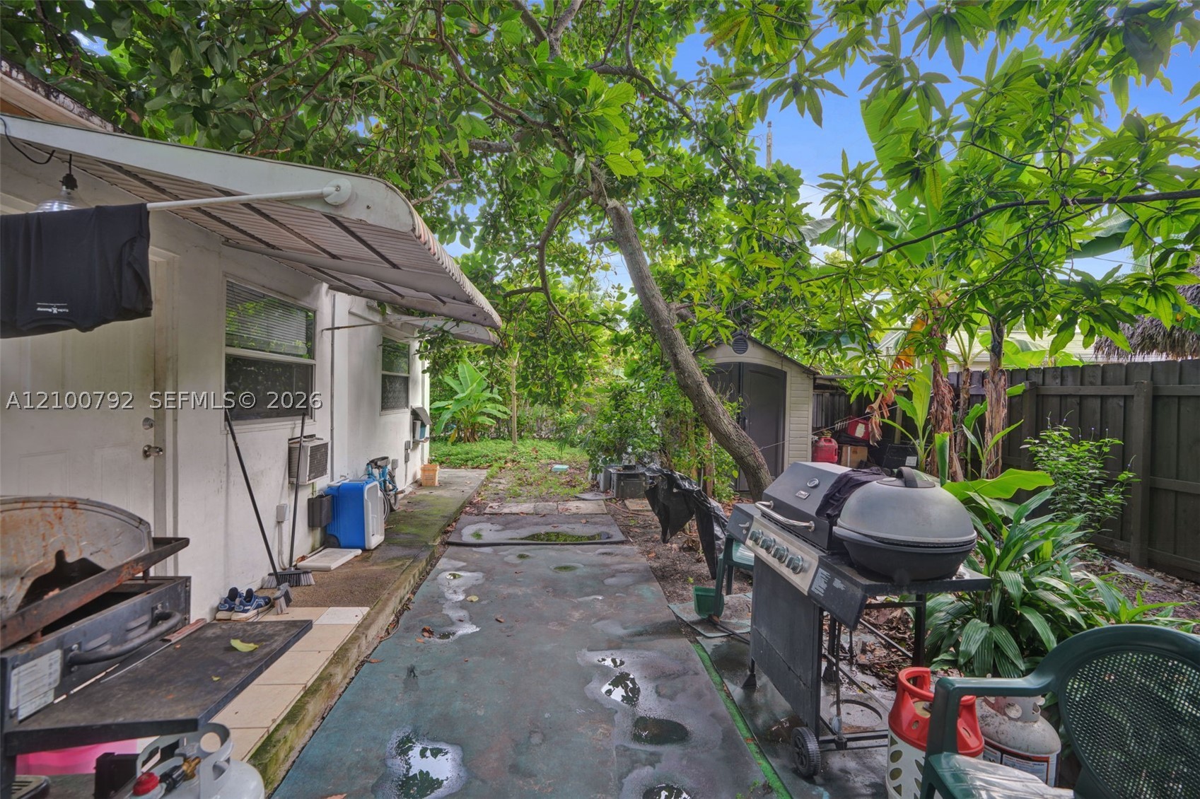 2210 SW 79th Ct, Miami FL 33155