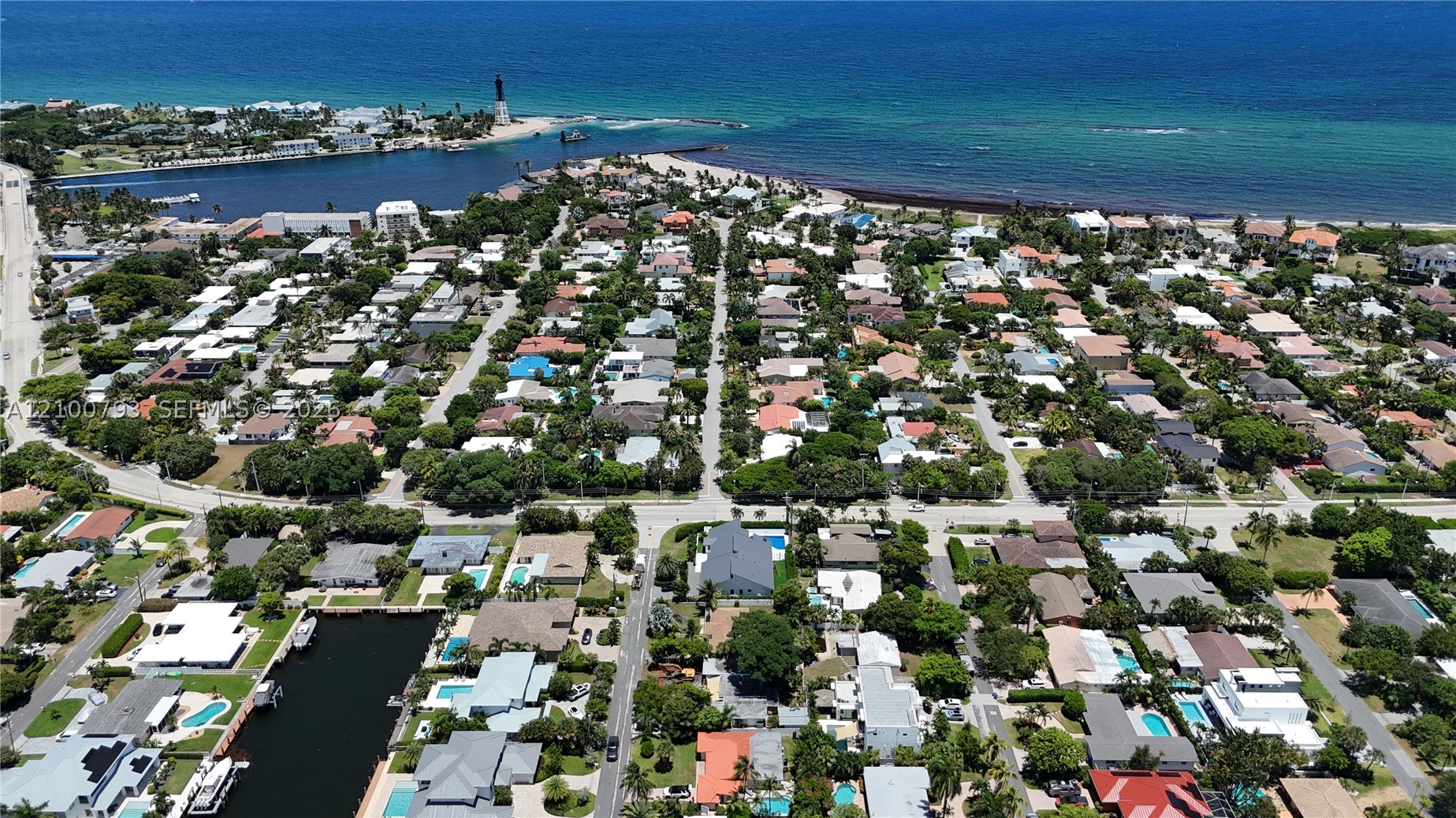 3208 Beacon St, Pompano Beach FL 33062