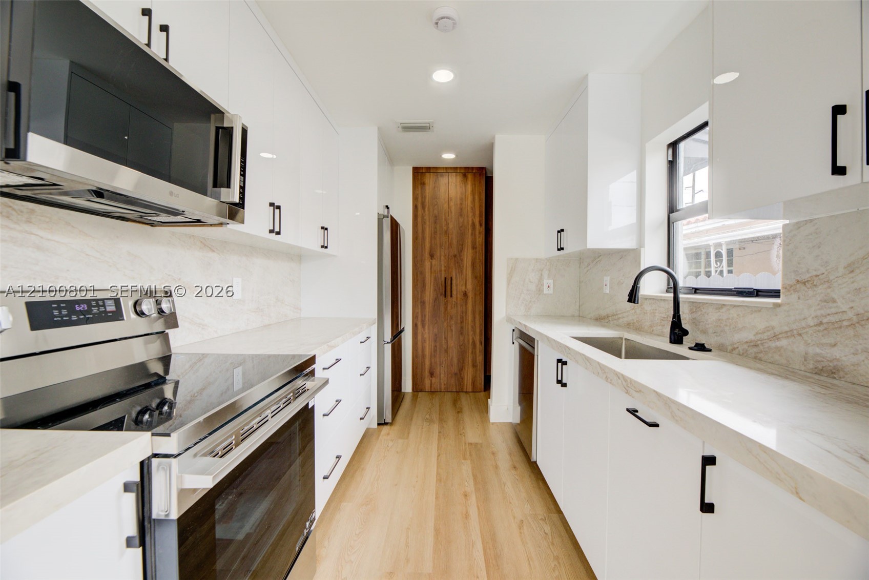 3416 SW 16th St, Miami FL 33145