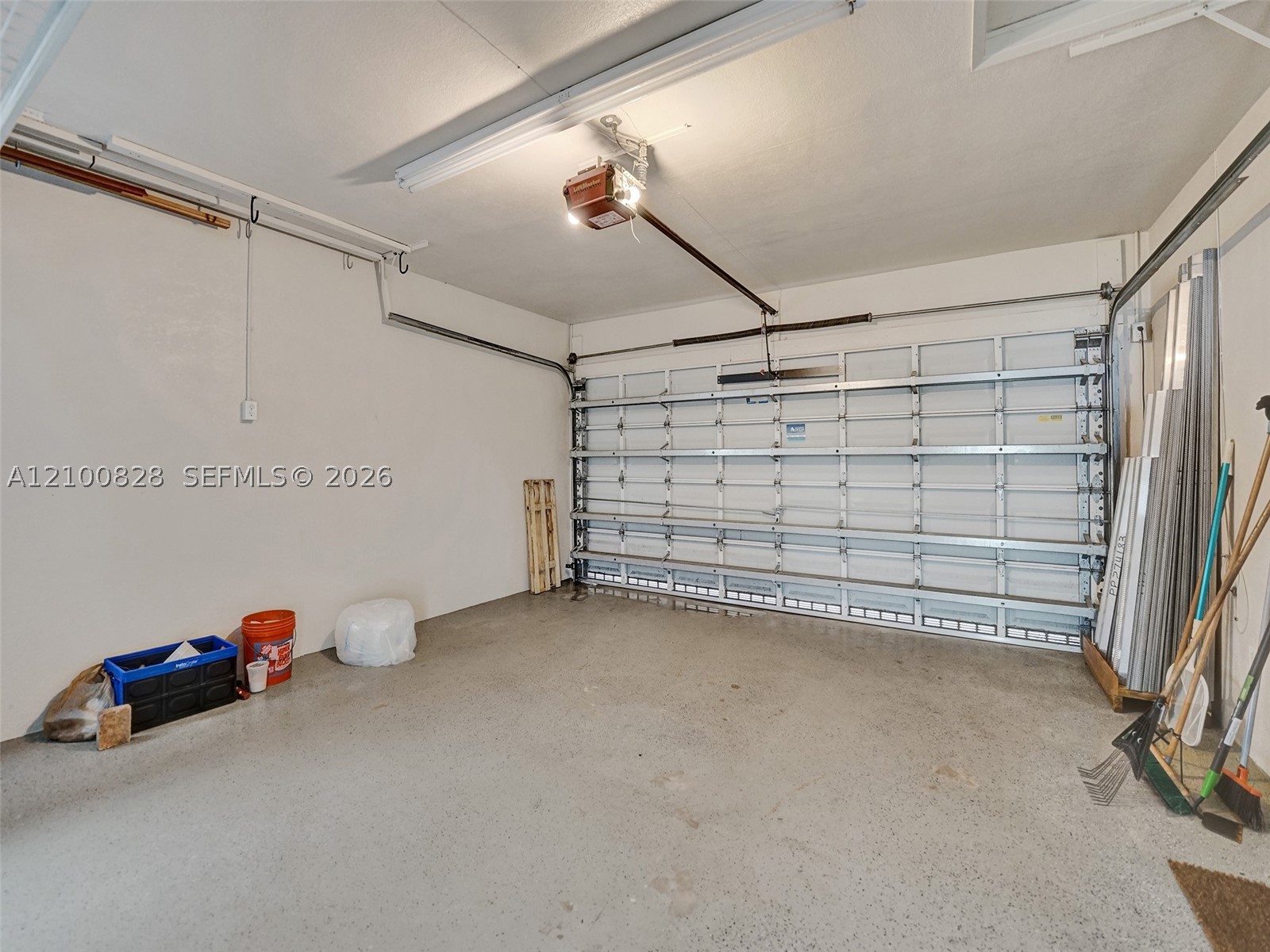 2756 NE 33rd St, Fort Lauderdale FL 33306