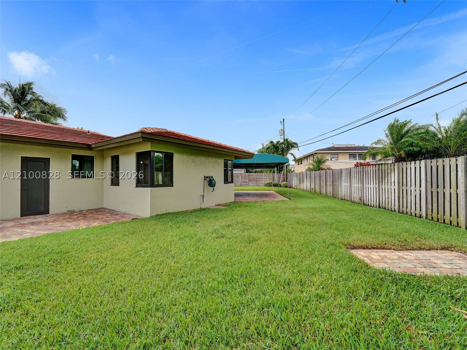 2756 NE 33rd St, Fort Lauderdale FL 33306