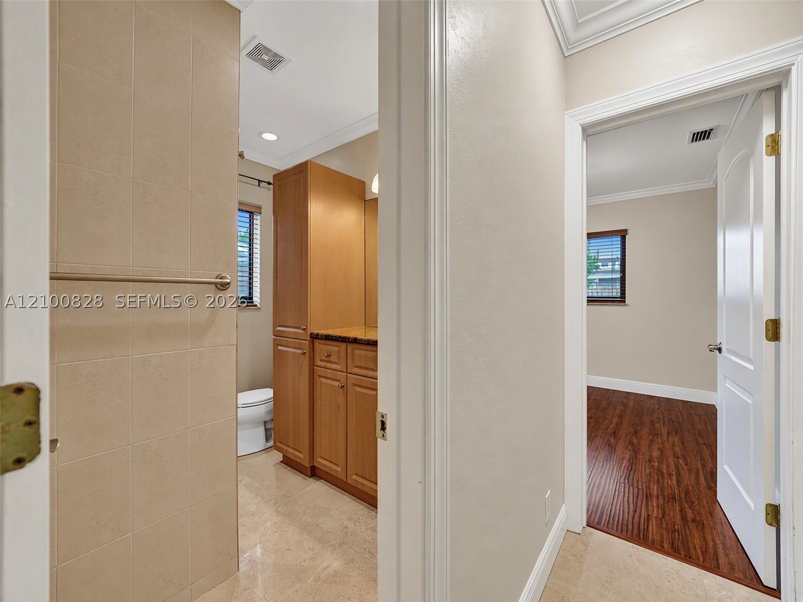 2756 NE 33rd St, Fort Lauderdale FL 33306