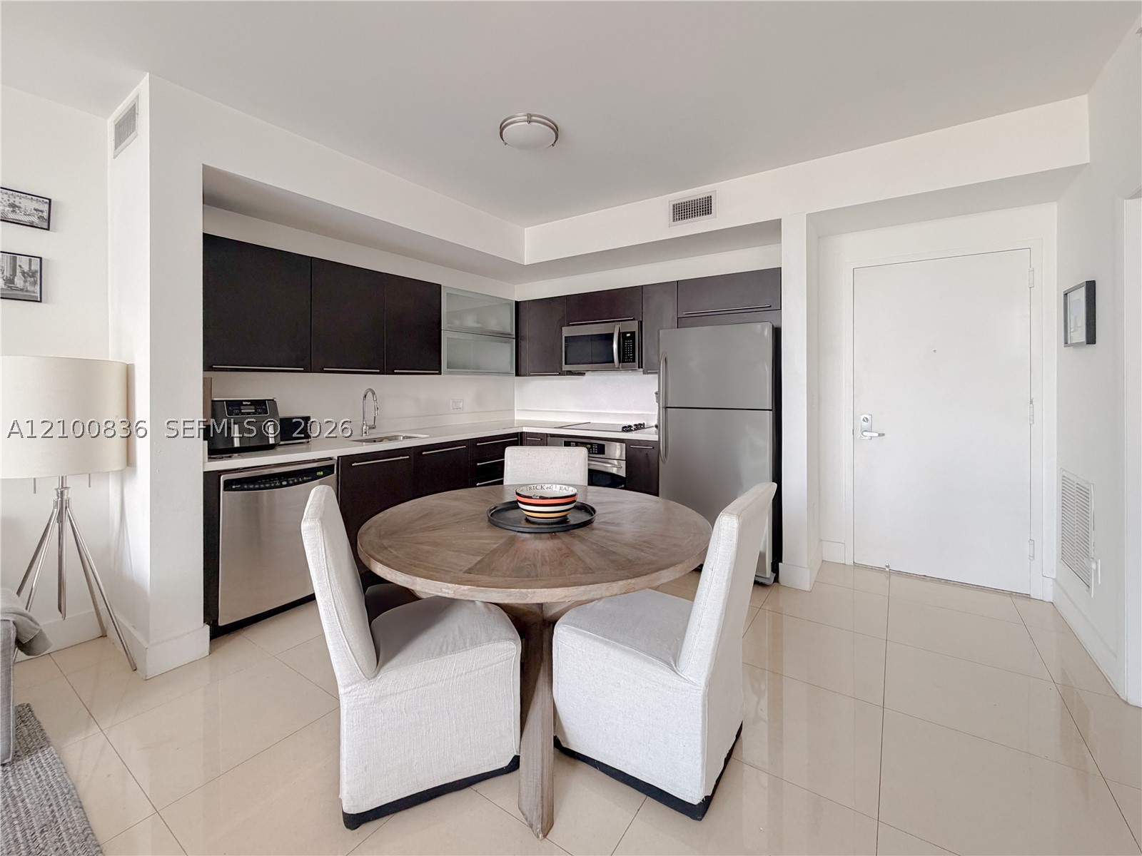 90 SW 3rd St #1910, Miami FL 33130
