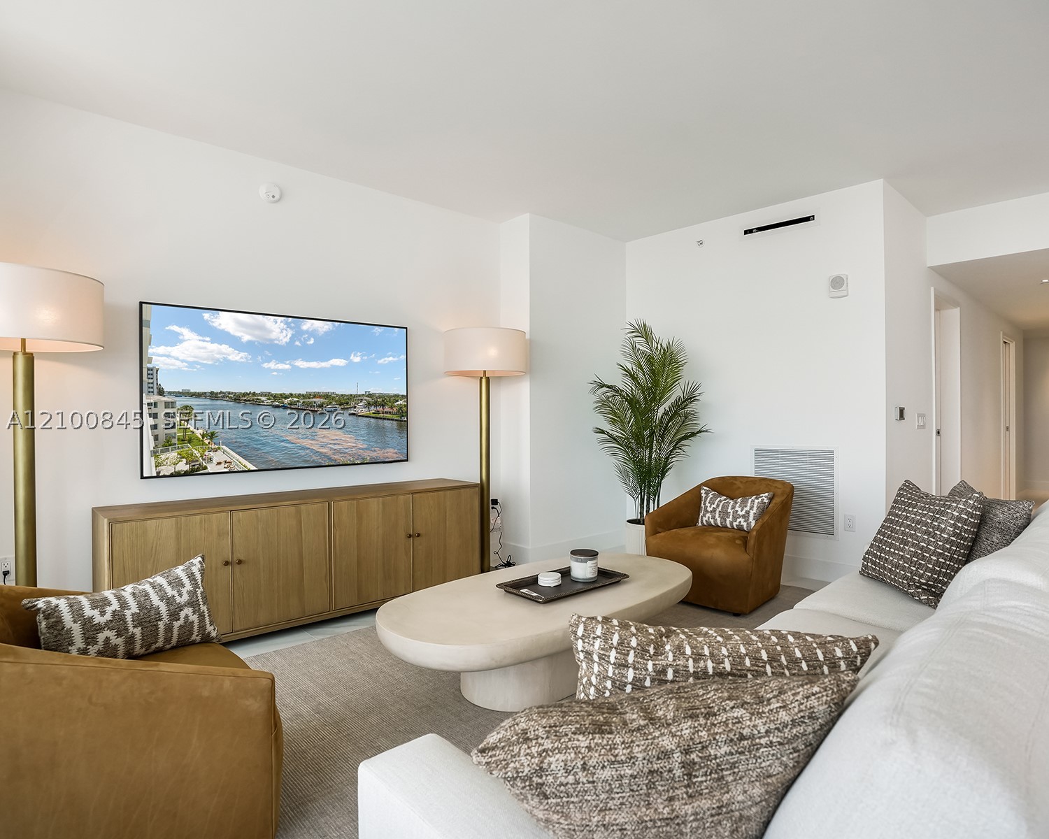 407 N Riverside Dr #504, Pompano Beach FL 33062