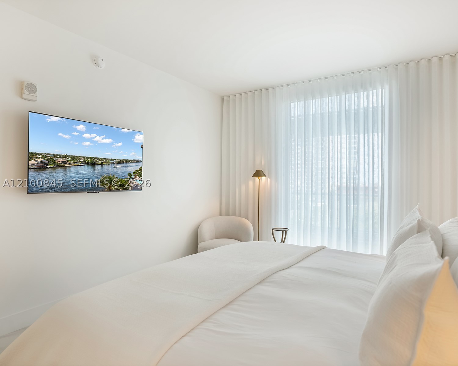 407 N Riverside Dr #504, Pompano Beach FL 33062