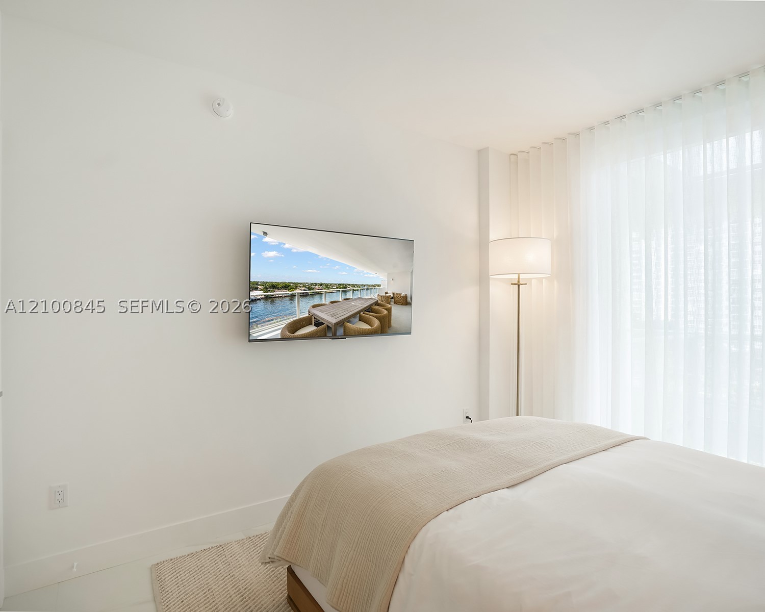 407 N Riverside Dr #504, Pompano Beach FL 33062