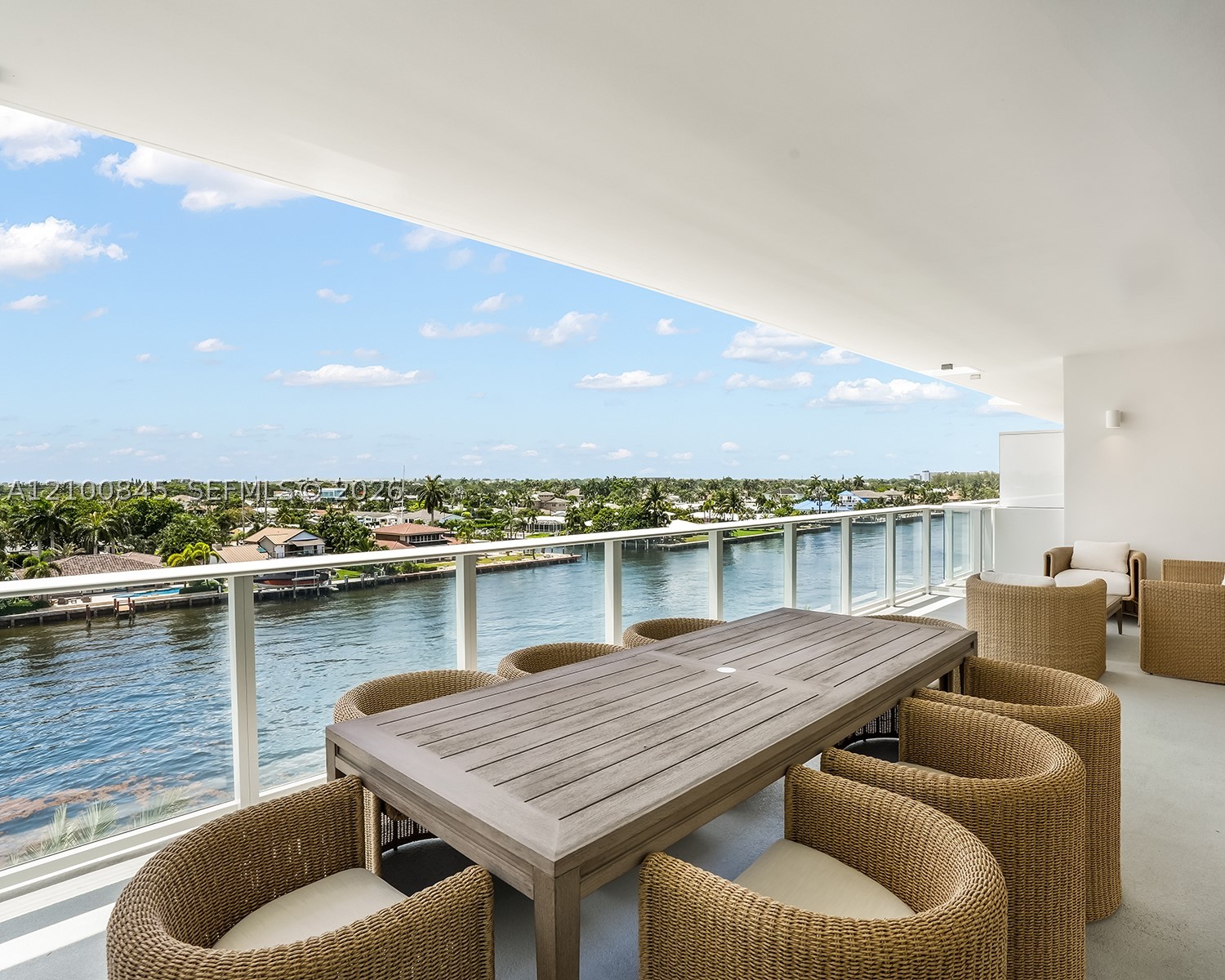 407 N Riverside Dr #504, Pompano Beach FL 33062
