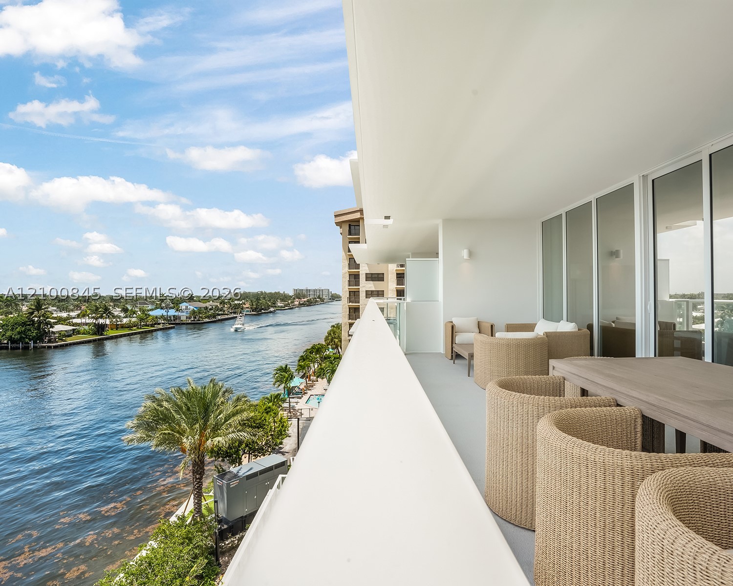 407 N Riverside Dr #504, Pompano Beach FL 33062