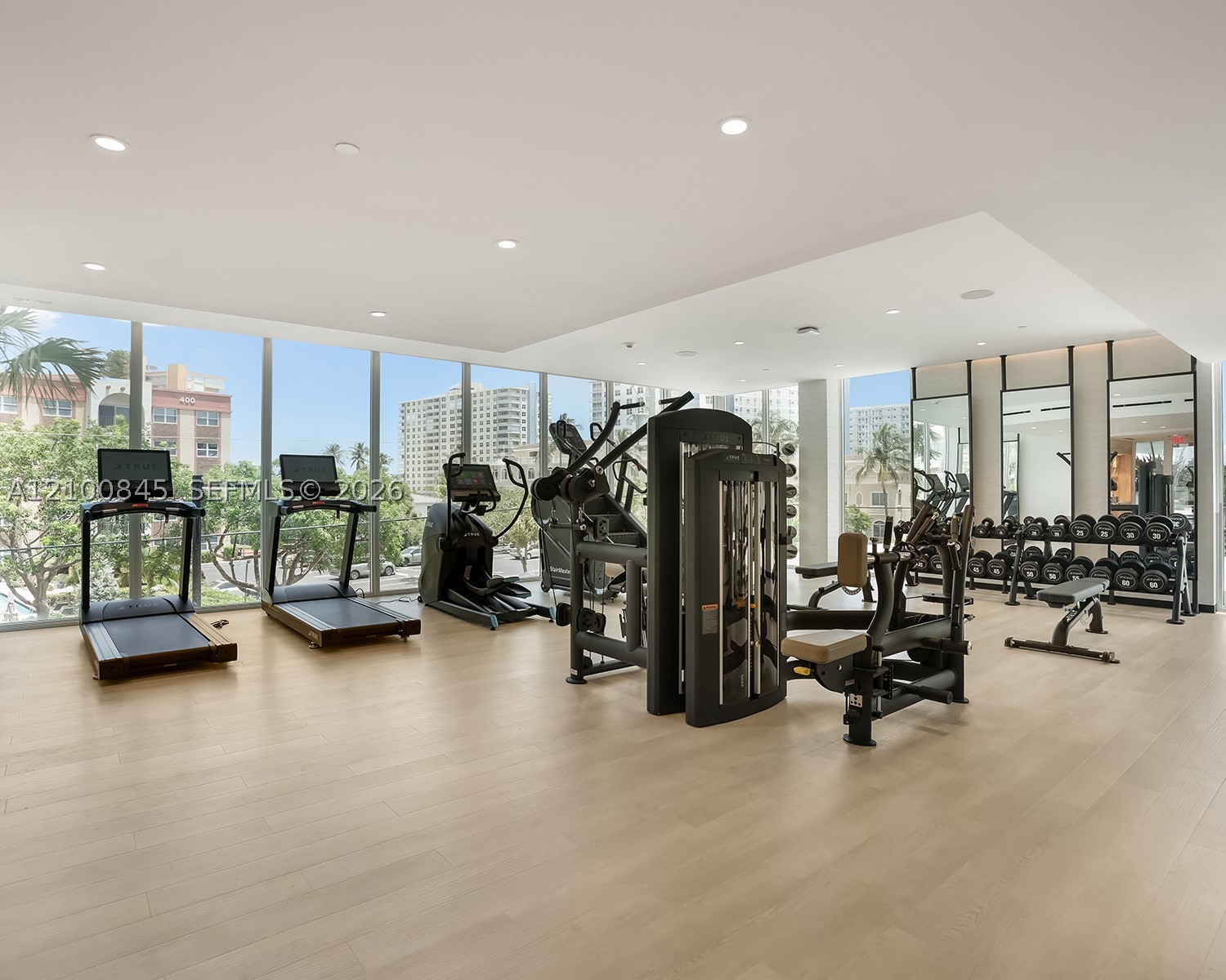 407 N Riverside Dr #504, Pompano Beach FL 33062
