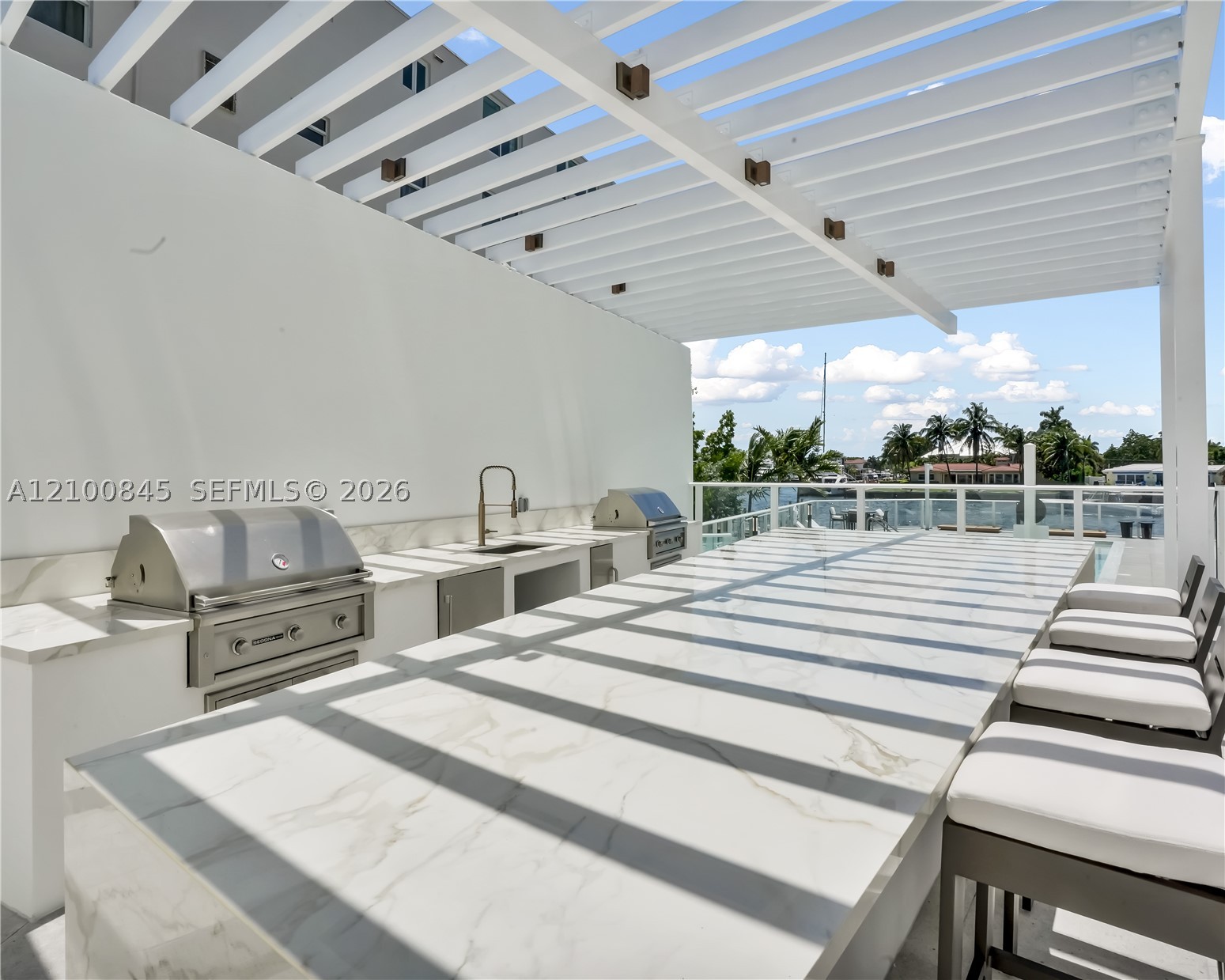 407 N Riverside Dr #504, Pompano Beach FL 33062