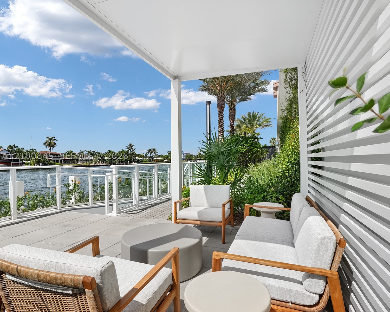 407 N Riverside Dr #504, Pompano Beach FL 33062