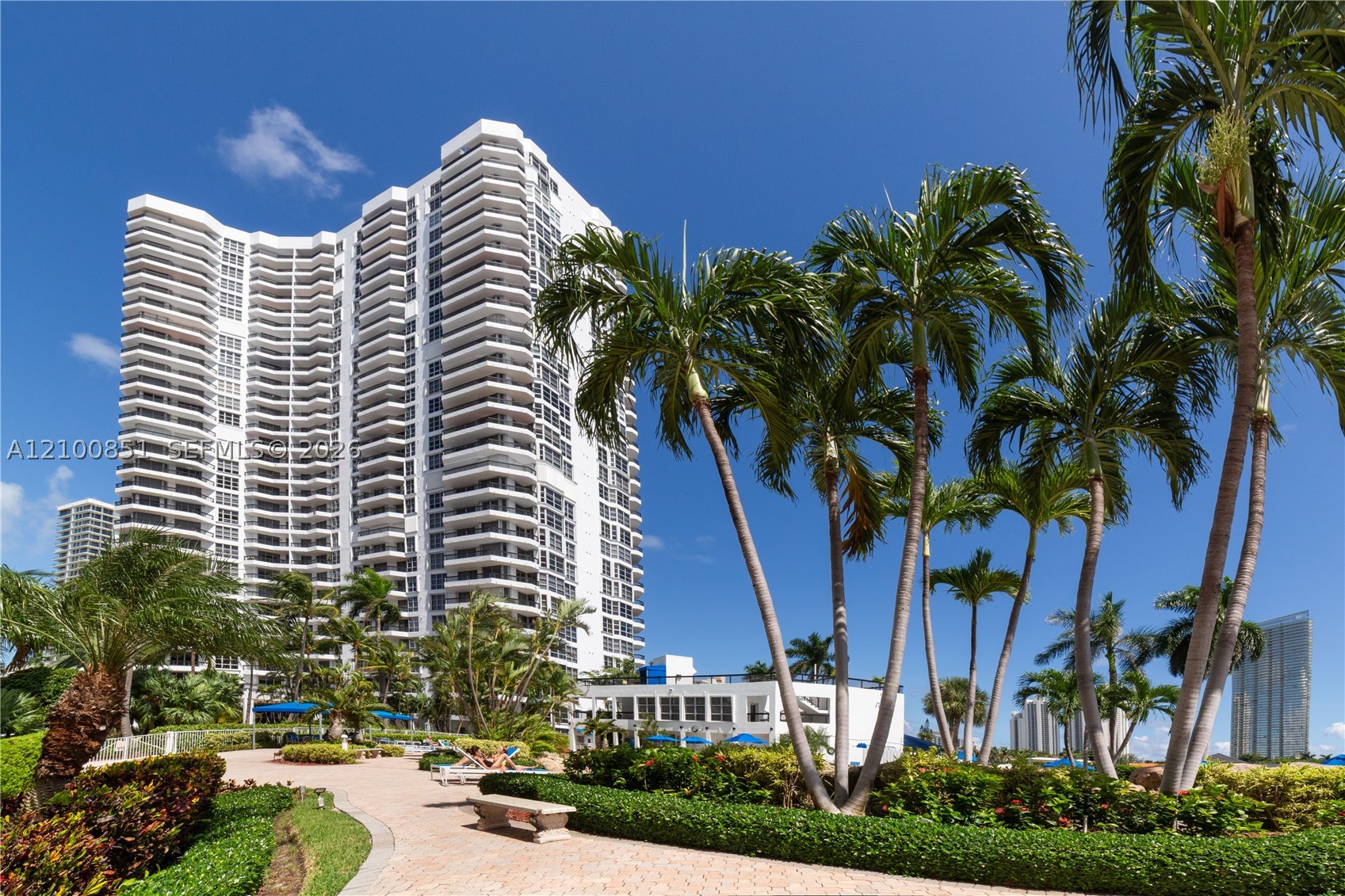 19195 NE 36th Ct #802, Aventura FL 33180
