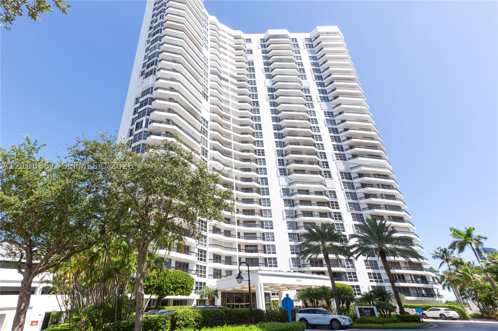 19195 NE 36th Ct #802, Aventura FL 33180