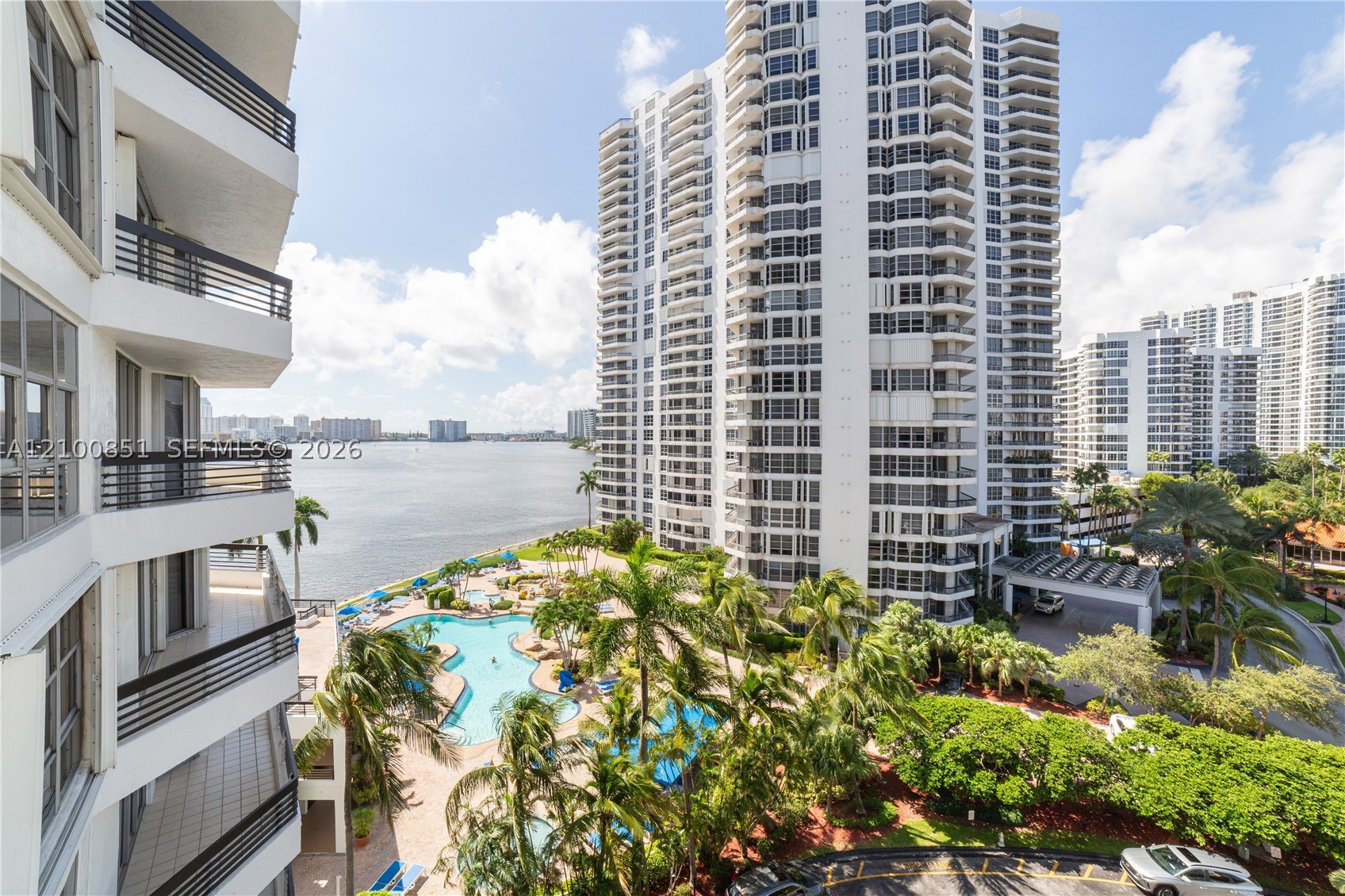 19195 NE 36th Ct #802, Aventura FL 33180