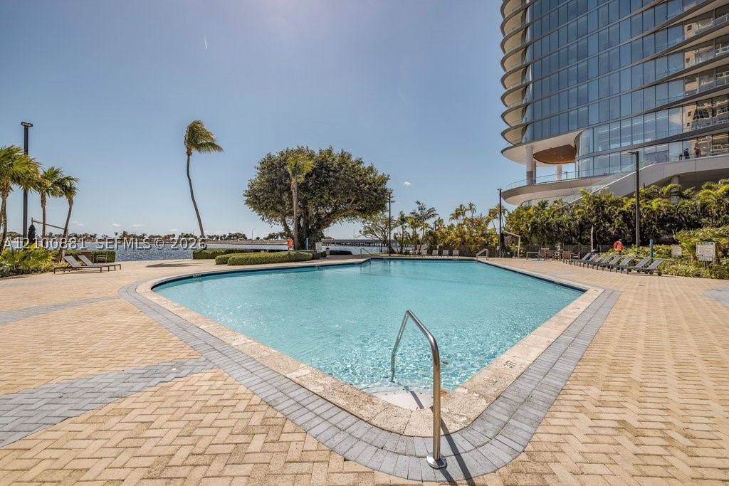 2451 Brickell Ave #6C, Miami FL 33129