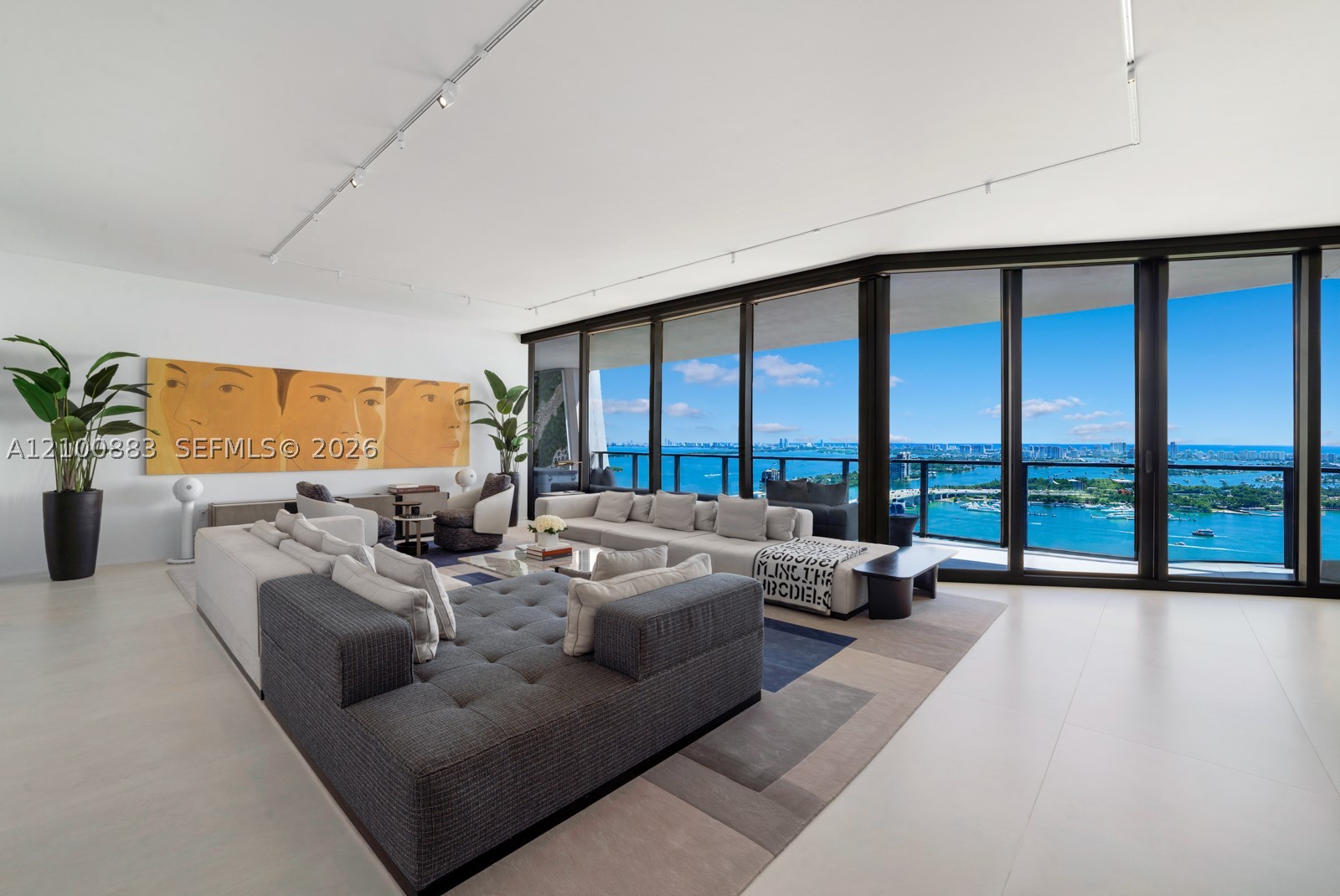 1000 Biscayne Blvd #3302, Miami FL 33132