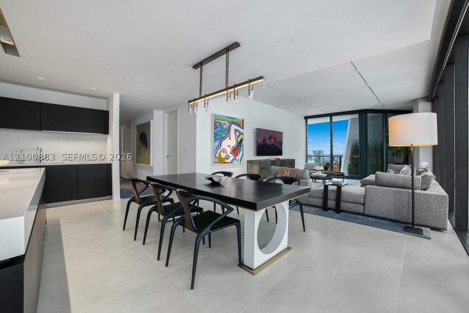 1000 Biscayne Blvd #3302, Miami FL 33132