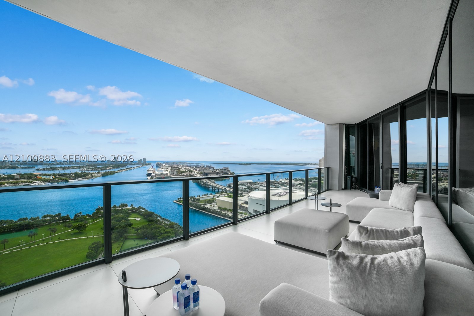 1000 Biscayne Blvd #3302, Miami FL 33132
