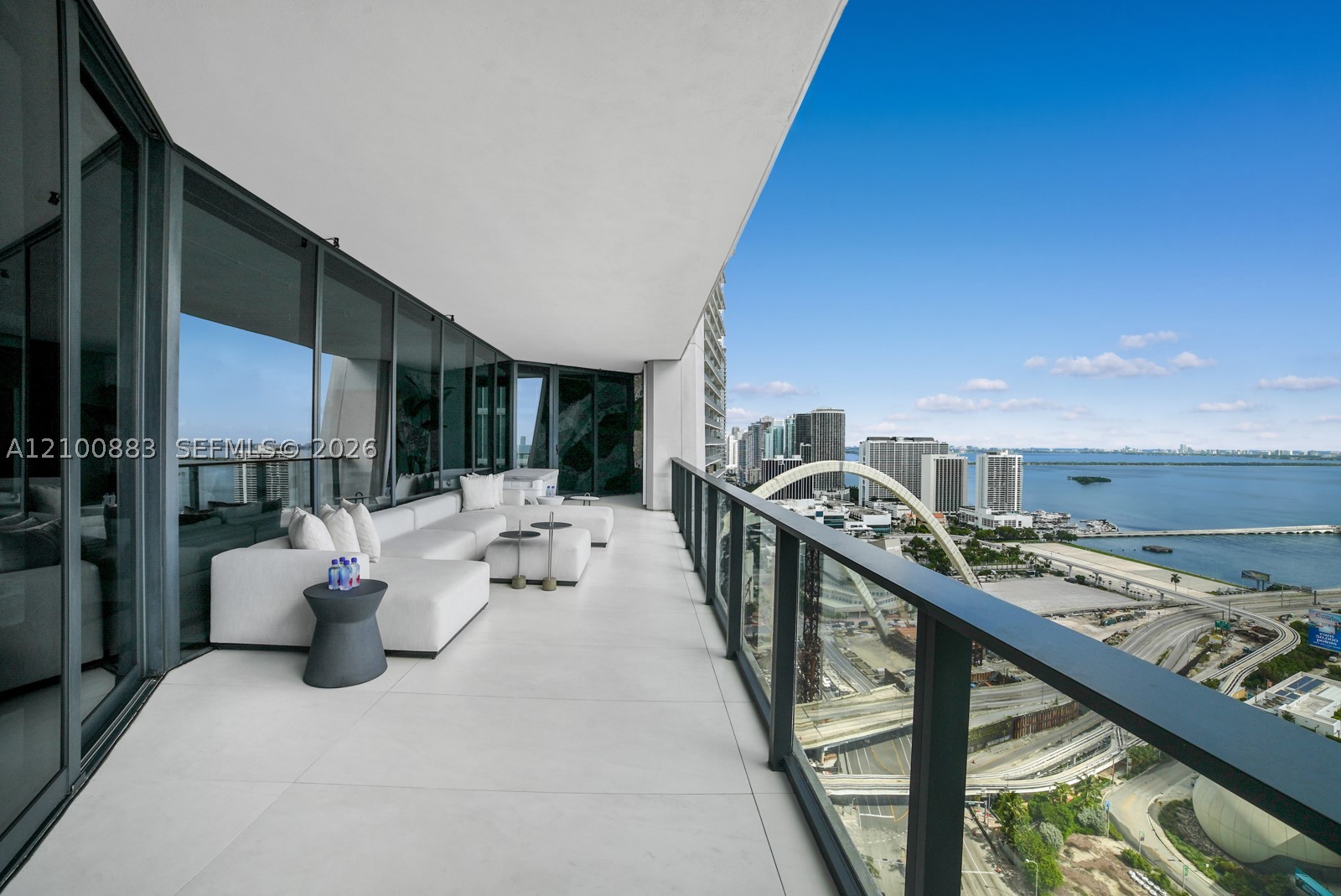 1000 Biscayne Blvd #3302, Miami FL 33132