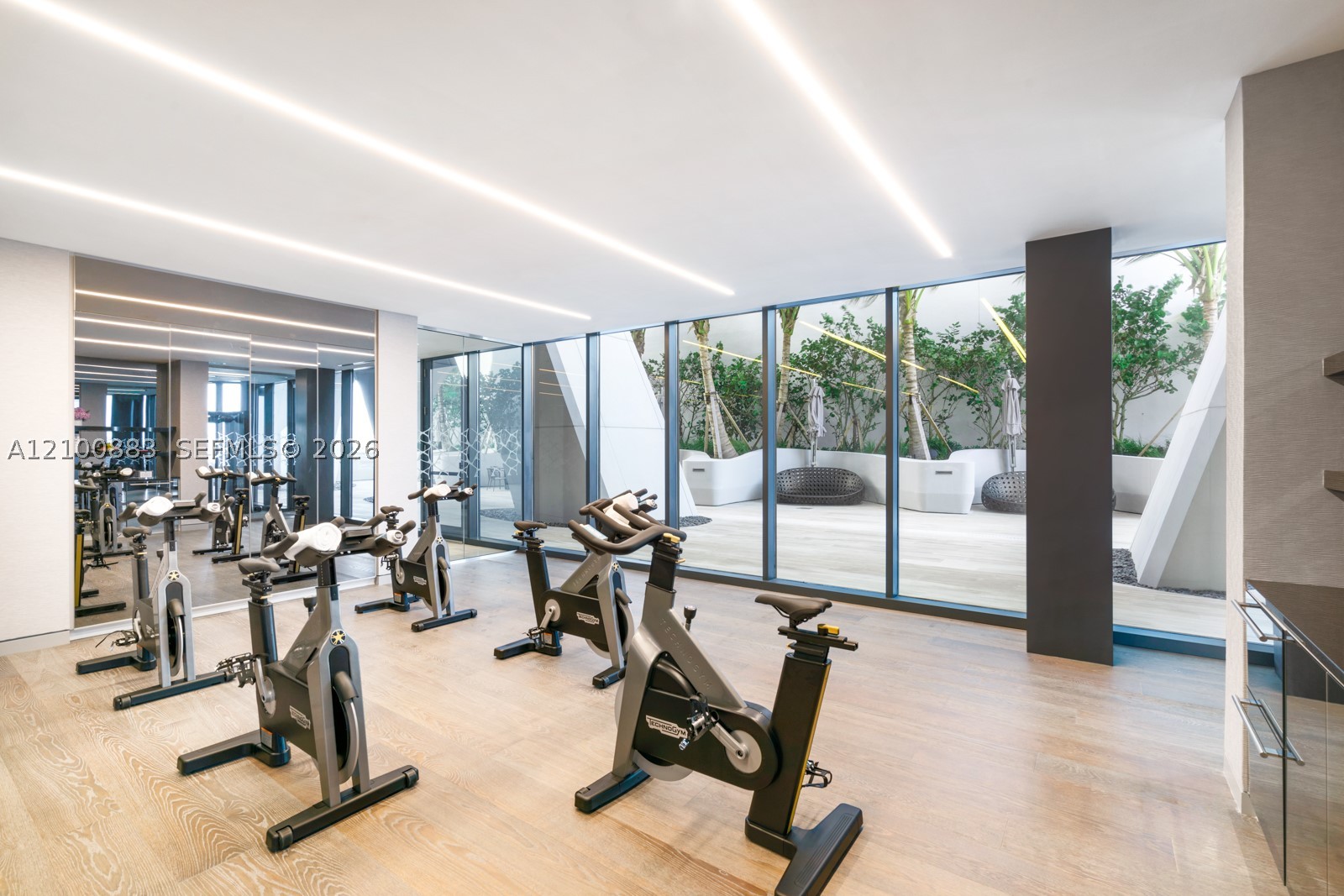 1000 Biscayne Blvd #3302, Miami FL 33132