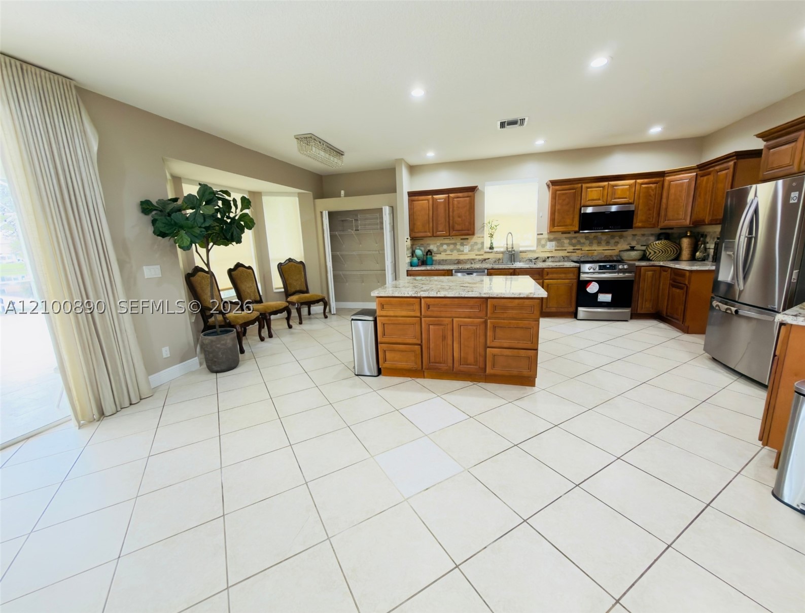 12966 NW 18th Ct, Pembroke Pines FL 33028