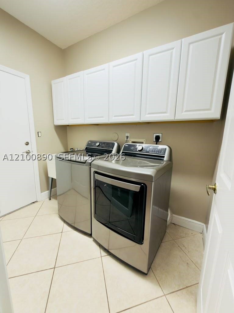 12966 NW 18th Ct, Pembroke Pines FL 33028