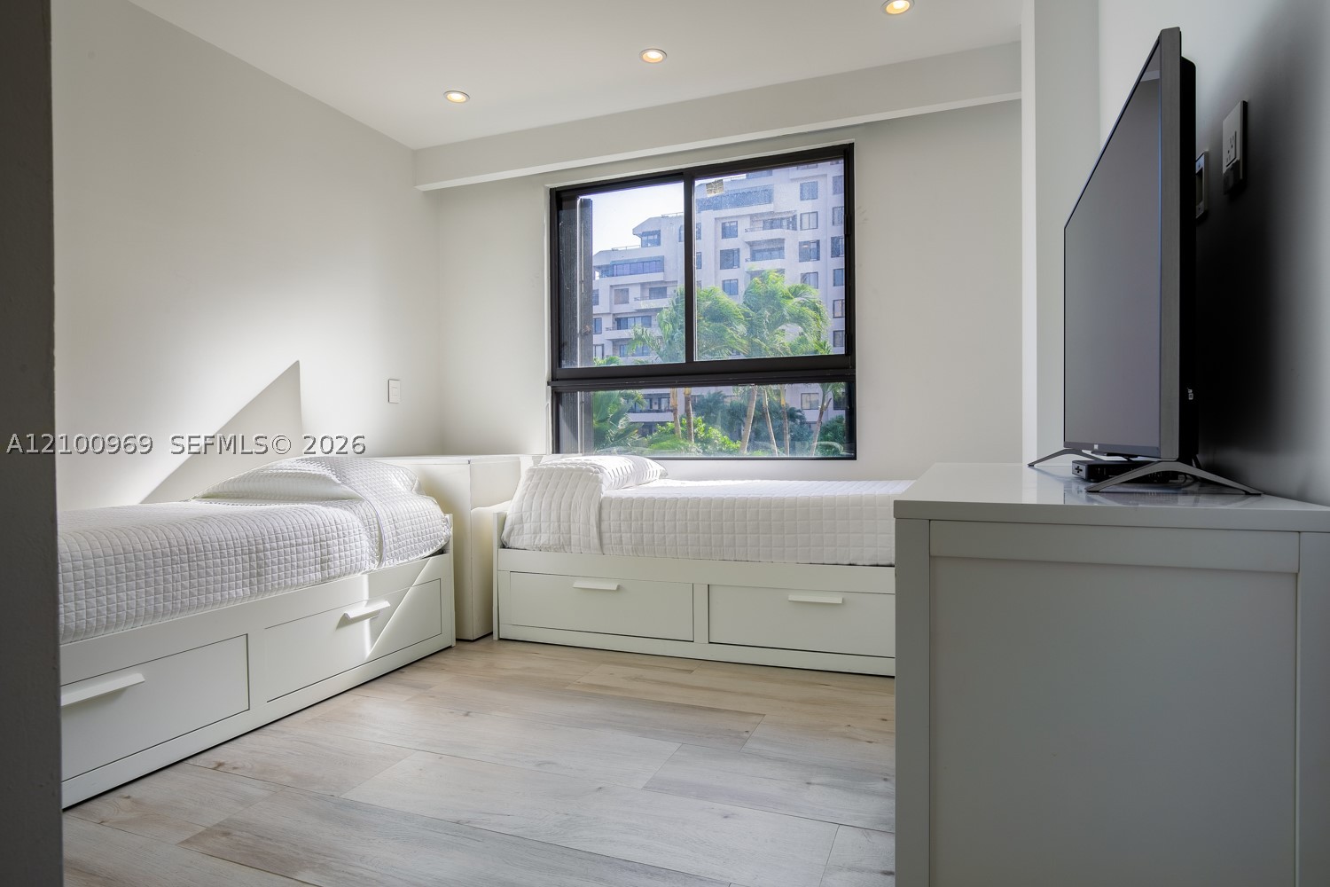 251 Crandon Blvd #234, Key Biscayne FL 33149