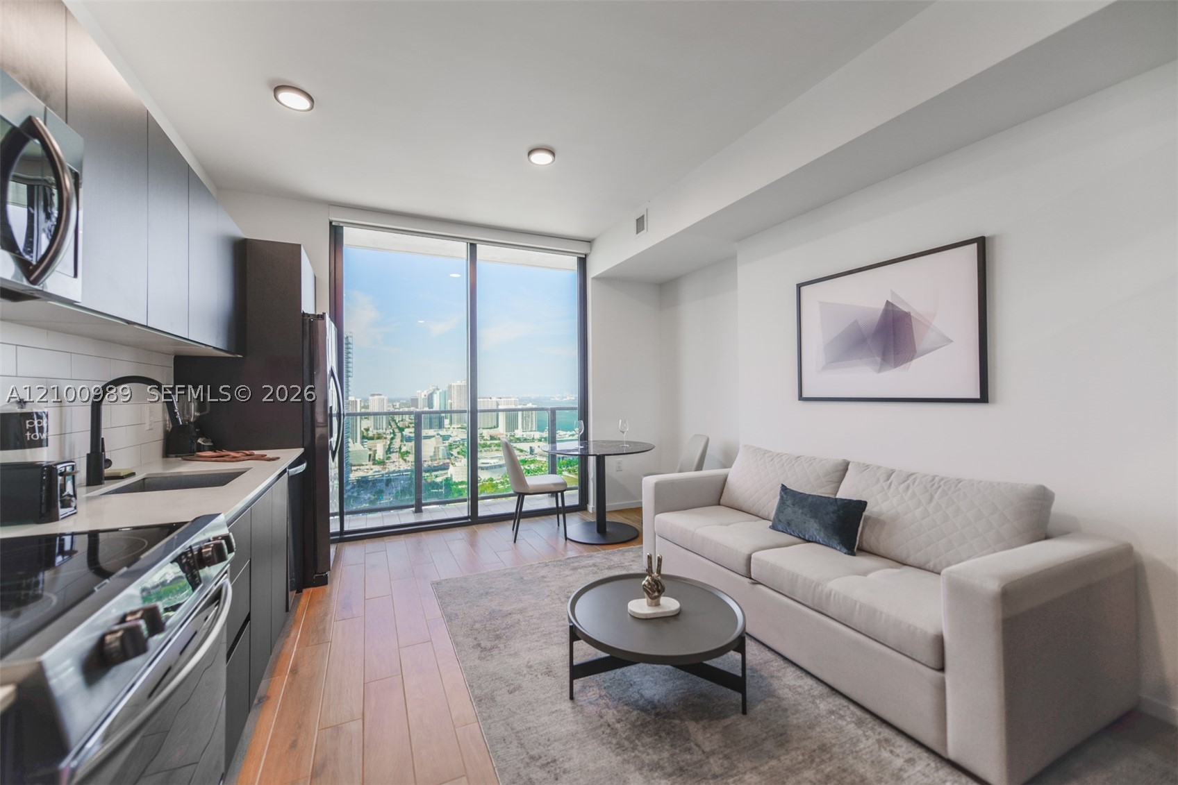 398 NE 5th St #3505, Miami FL 33132