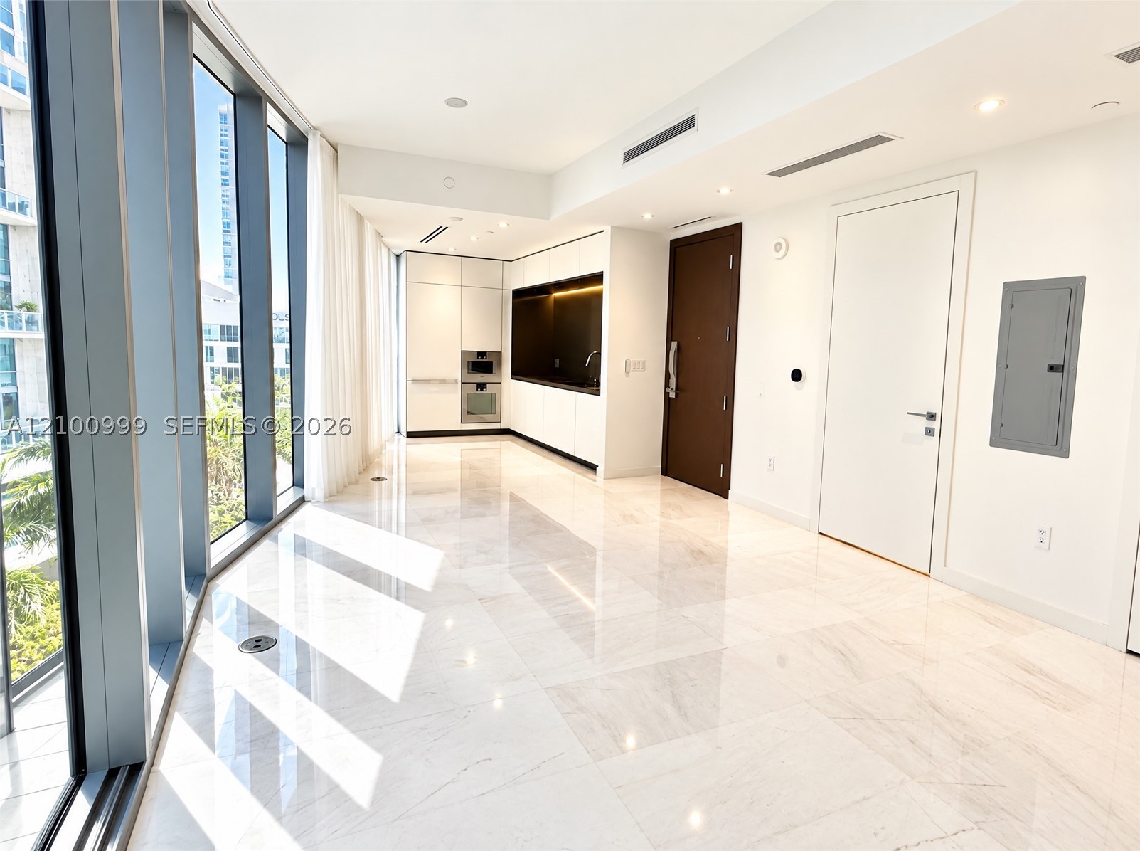 300 Biscayne Boulevard Way #506E, Miami FL 33131