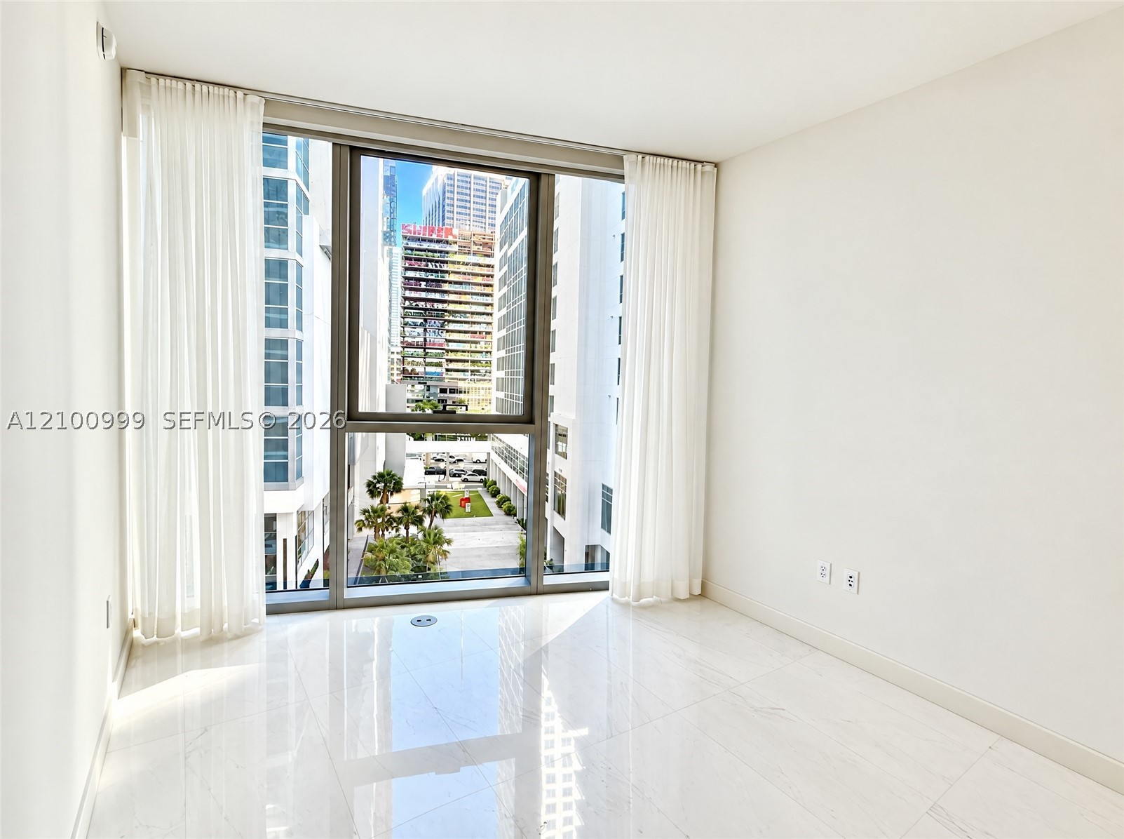 300 Biscayne Boulevard Way #506E, Miami FL 33131