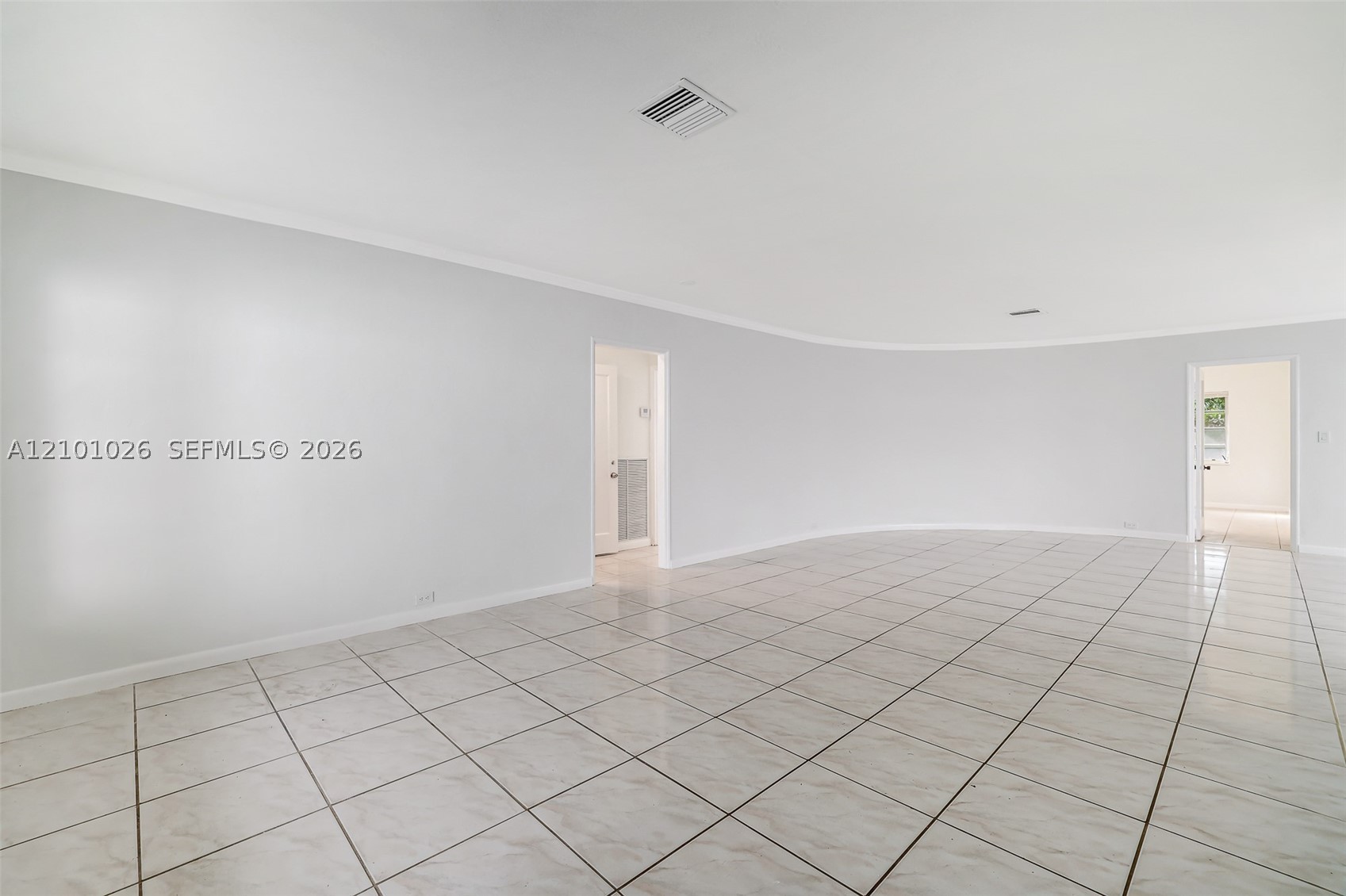 590 W 50th St, Miami Beach FL 33140