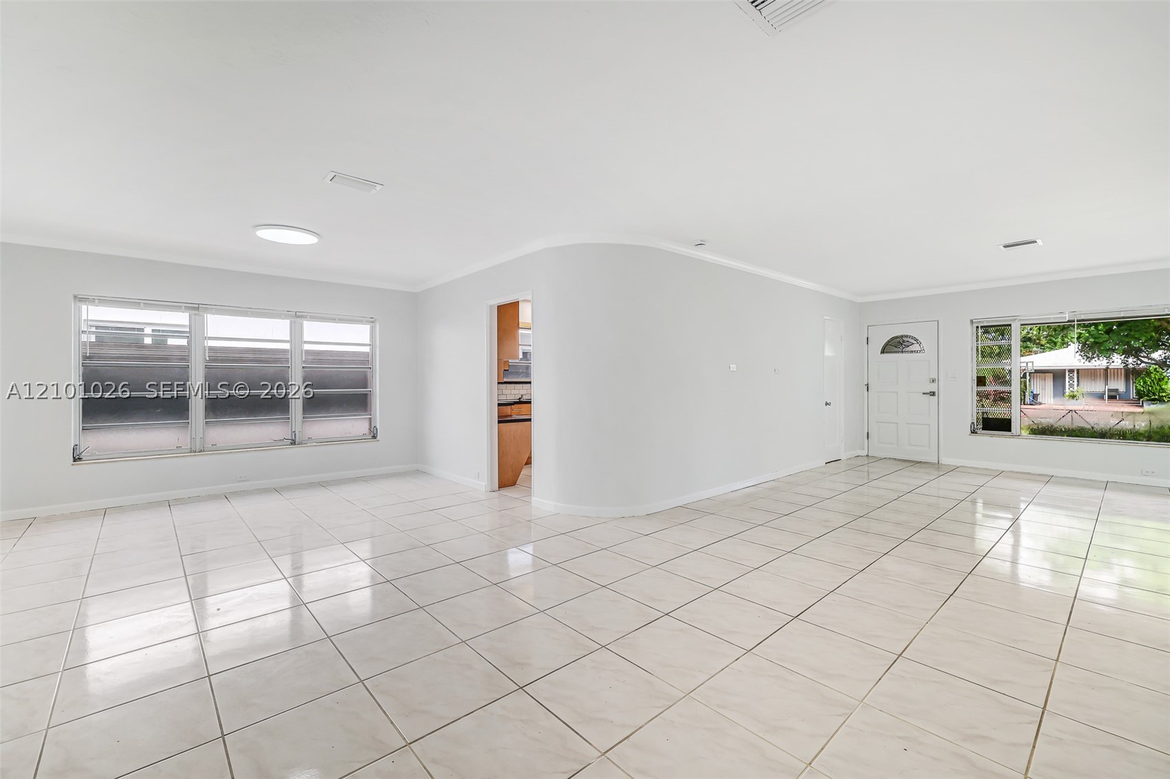 590 W 50th St, Miami Beach FL 33140