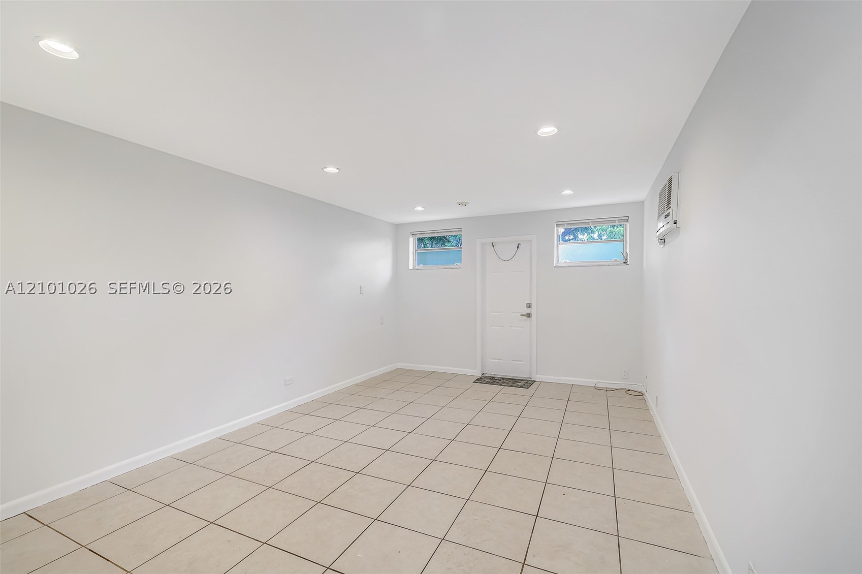 590 W 50th St, Miami Beach FL 33140