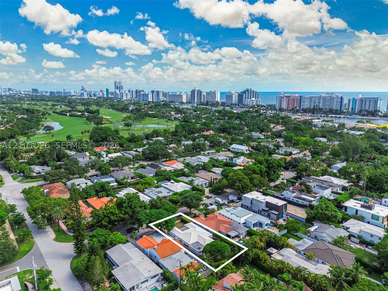 590 W 50th St, Miami Beach FL 33140