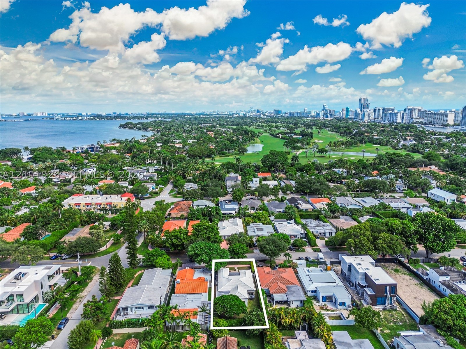 590 W 50th St, Miami Beach FL 33140