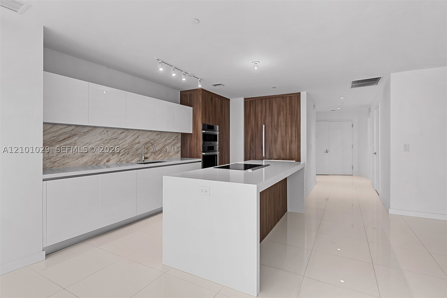 851 NE 1st Ave #1012, Miami FL 33132