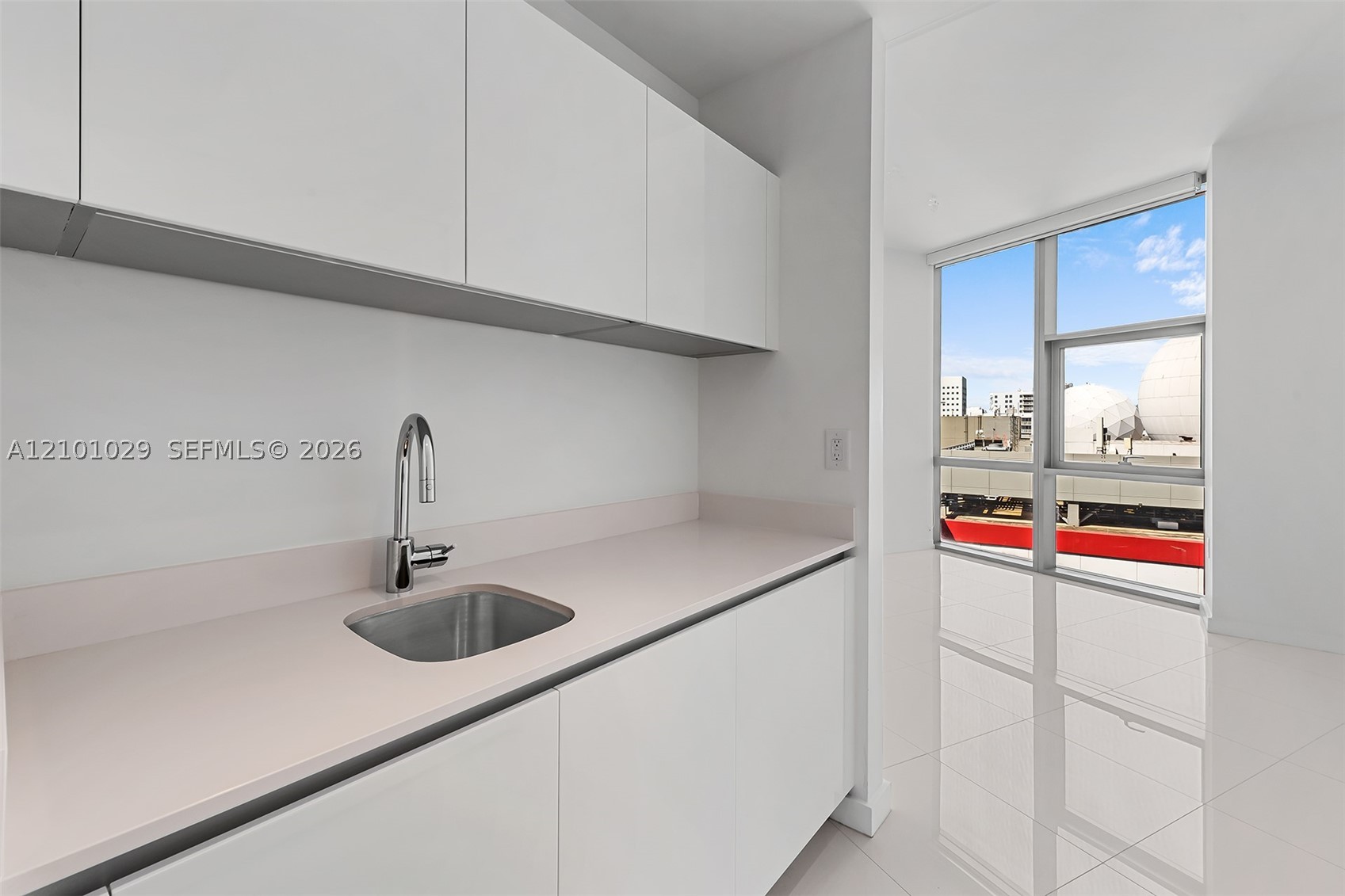 851 NE 1st Ave #1012, Miami FL 33132