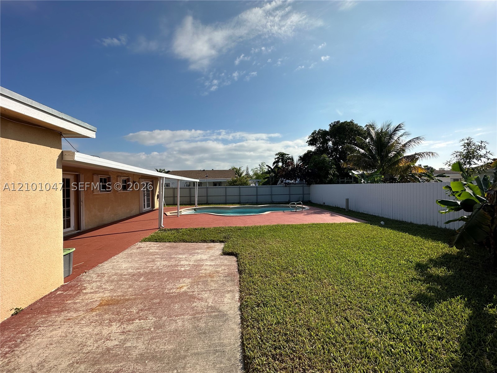 112 NE 206th Ter, Miami Gardens FL 33179