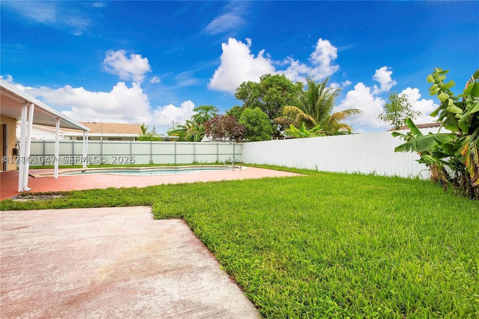 112 NE 206th Ter, Miami Gardens FL 33179
