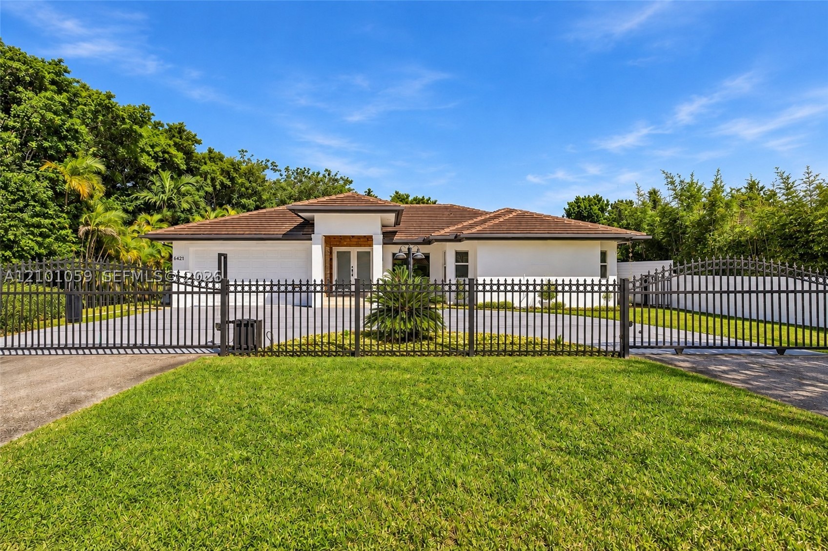 6421 Miller Dr, South Miami FL 33155