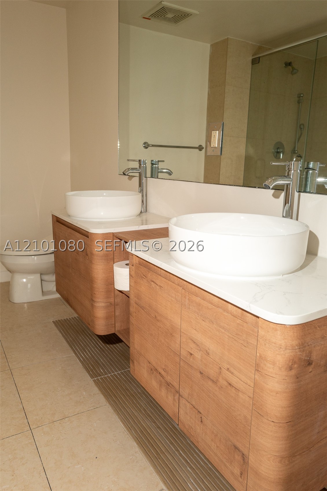 50 Biscayne Blvd #4111, Miami FL 33132