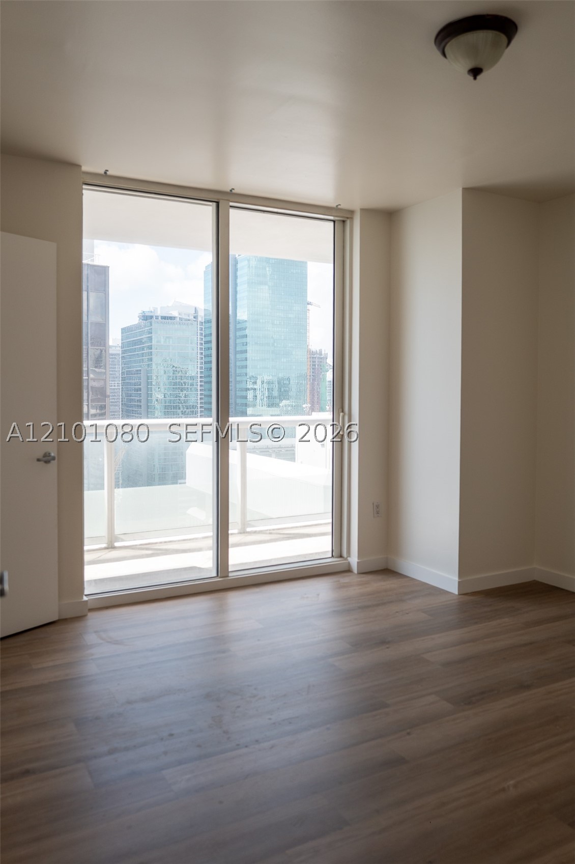 50 Biscayne Blvd #4111, Miami FL 33132