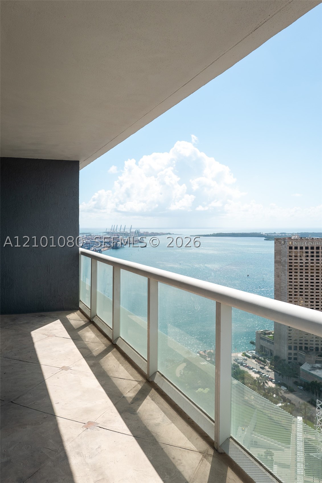 50 Biscayne Blvd #4111, Miami FL 33132