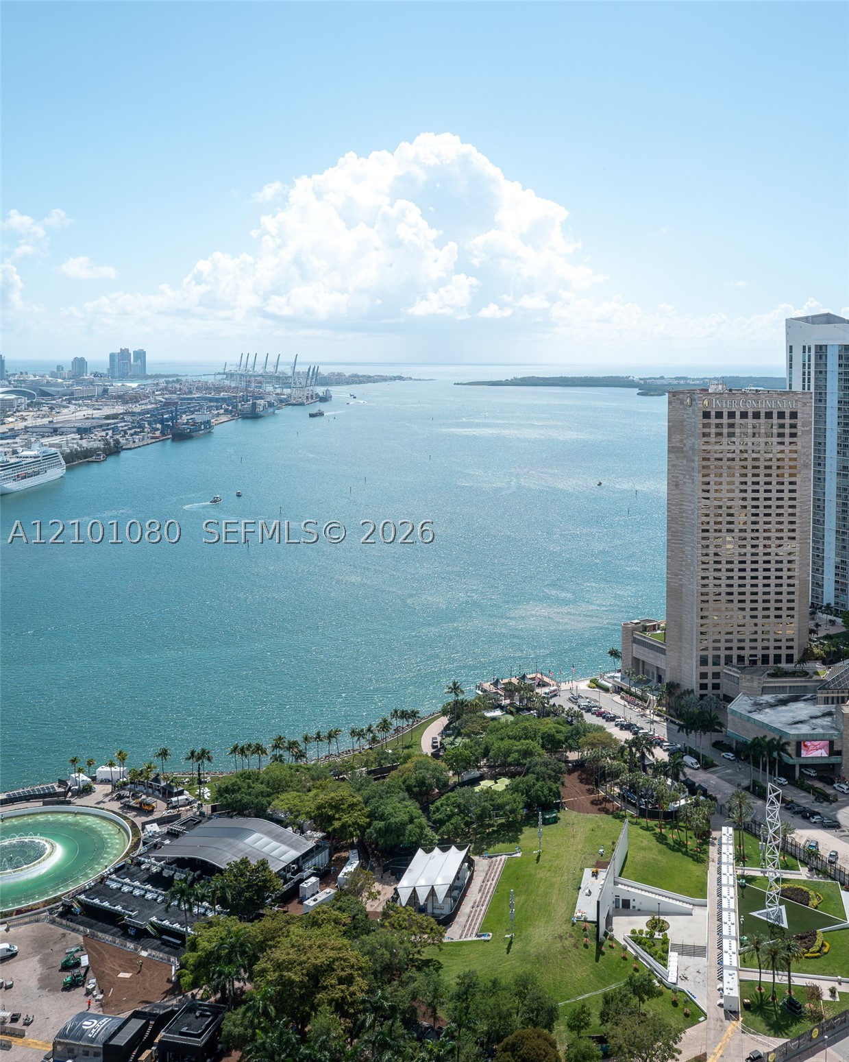 50 Biscayne Blvd #4111, Miami FL 33132