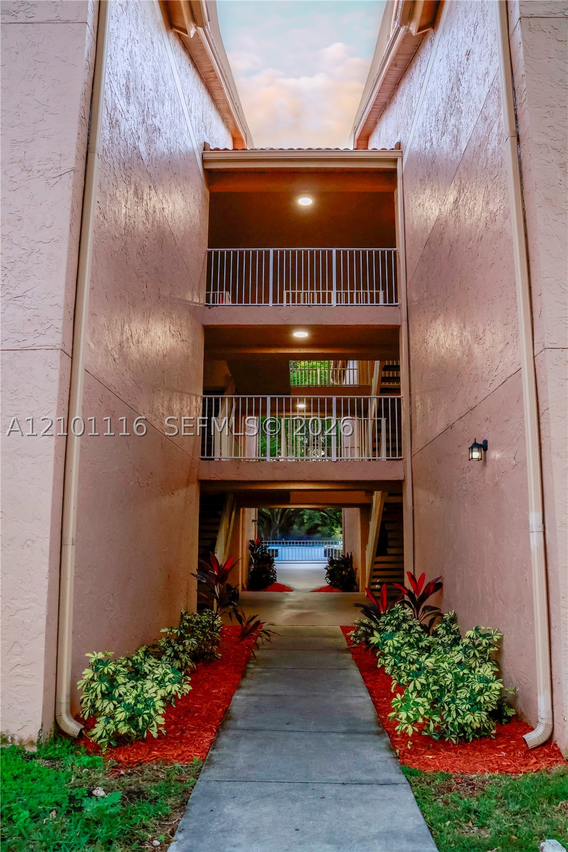 15770 SW 106th Ter #305, Miami FL 33196