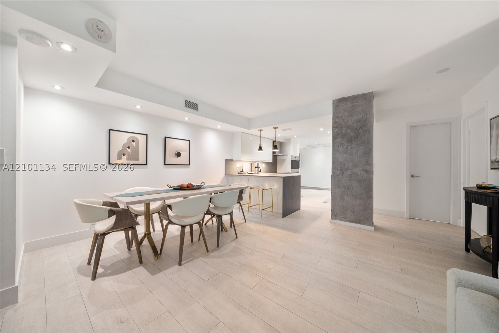 1111 Crandon Blvd #A1105, Key Biscayne FL 33149